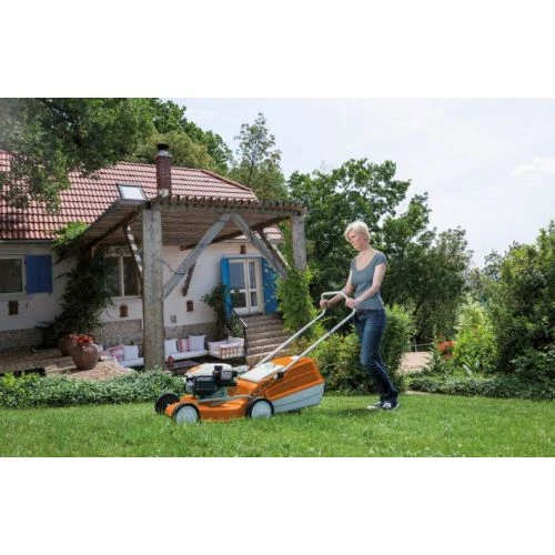 Tondeuse à Gazon Stihl Sur Batterie RMA 248 (sans Batterie Ni Chargeur) 2 Tondeuse à Gazon Stihl Sur Batterie RMA 248 (sans Batterie Ni Chargeur) – Image 2