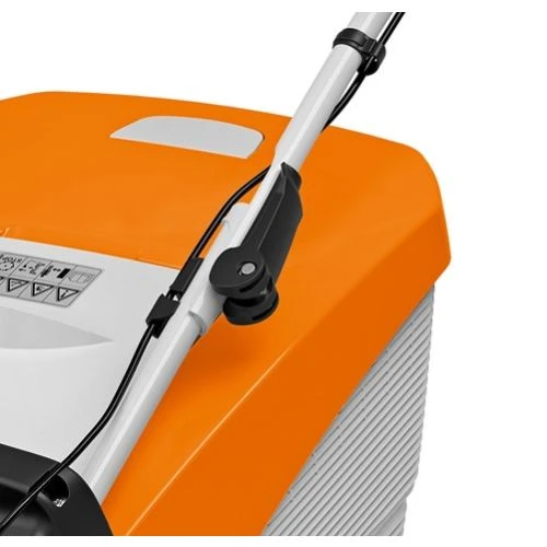 Tondeuse à Gazon Thermique Tractée Stihl RM 3 RT 163 Cm³ 4 Tondeuse à Gazon Thermique Tractée Stihl RM 3 RT 163 Cm³ – Image 4